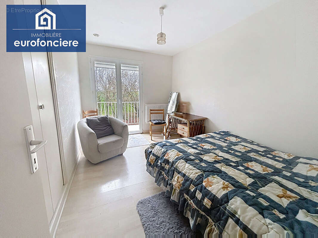 Maison à SAINT-HILAIRE-SOUS-ROMILLY