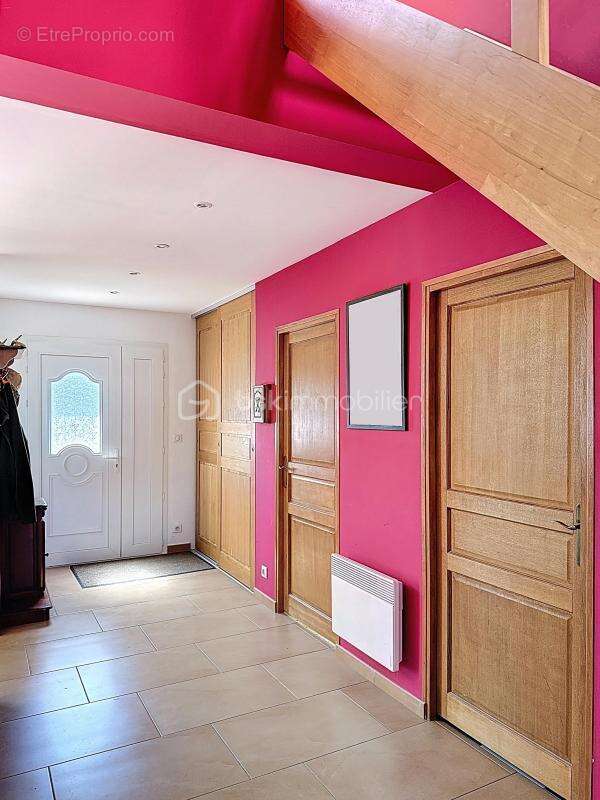 Maison à MONTMIRAIL