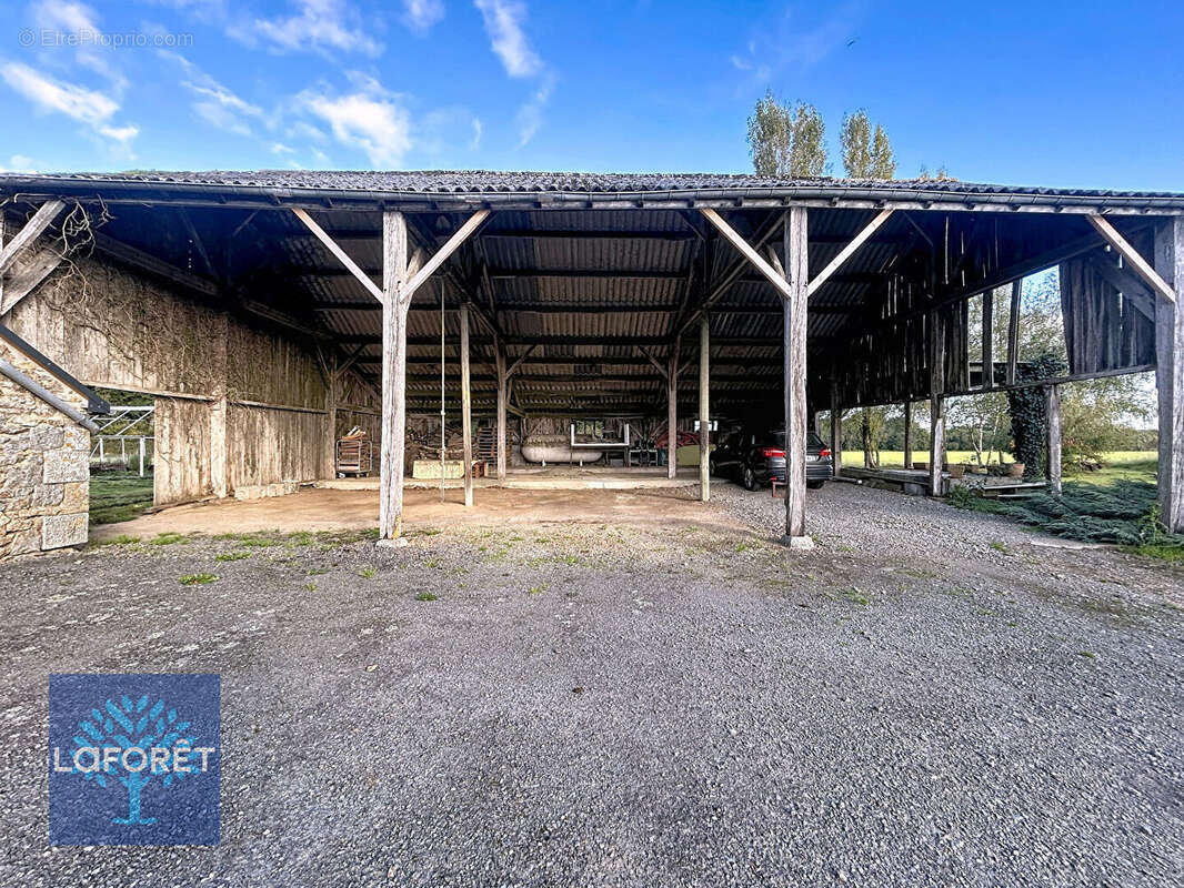 Maison à SAINT-BRICE-EN-COGLES