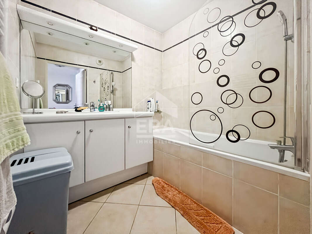 Appartement à MARSEILLE-12E