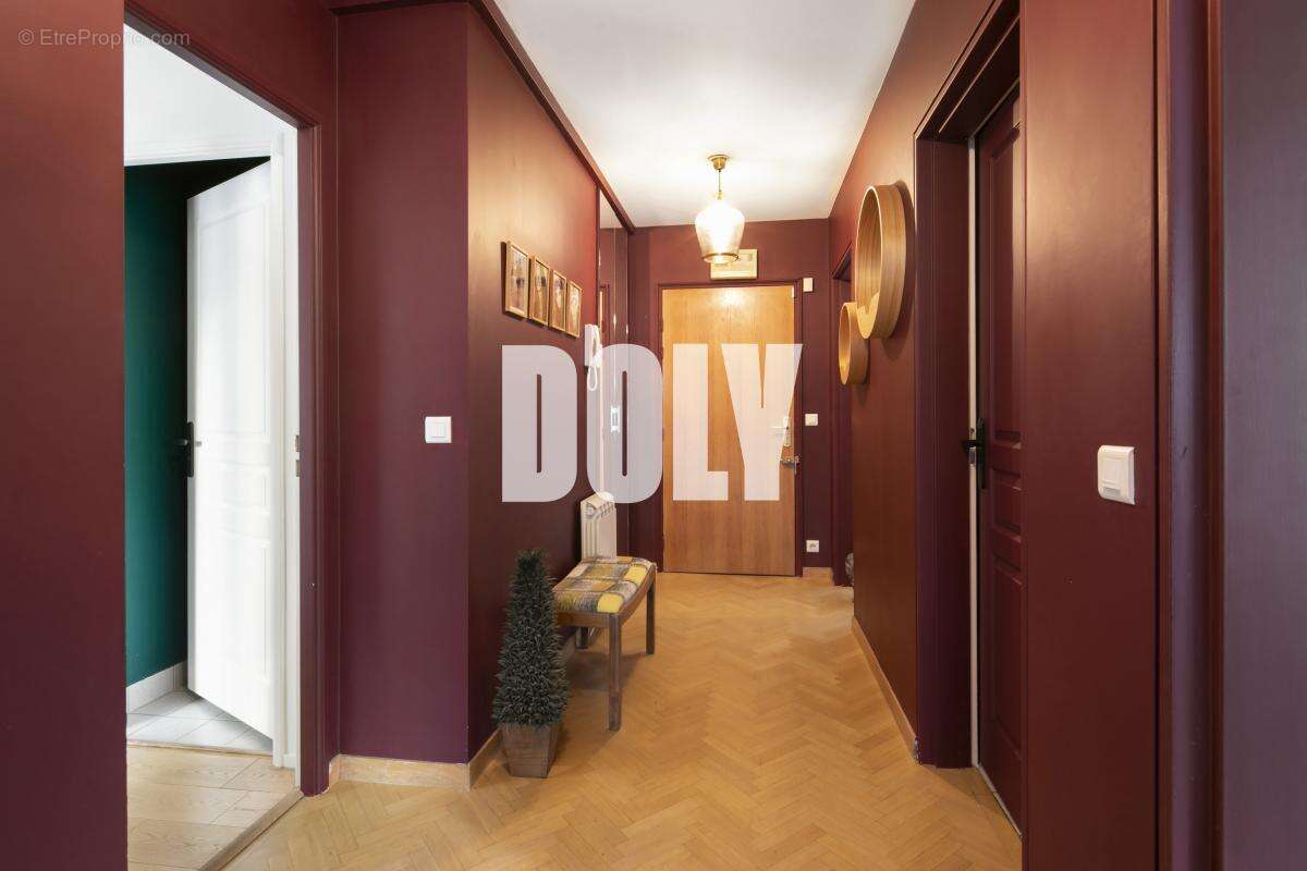 Appartement à PARIS-15E