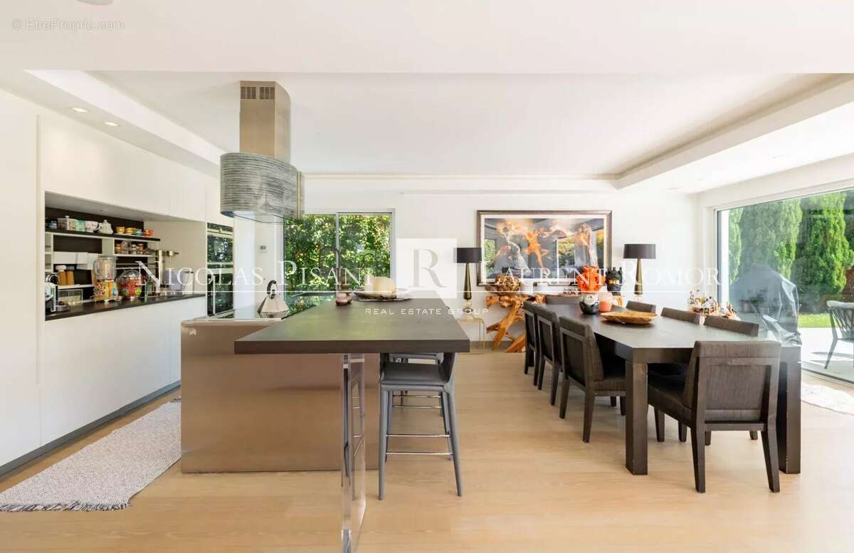 Appartement à BEAULIEU-SUR-MER