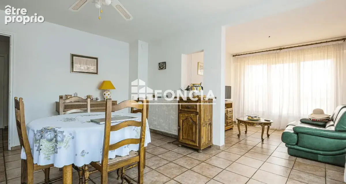 Appartement avec locataire en place-  5 pièces de 100 m² avec balcon, cave et parking - photo 2