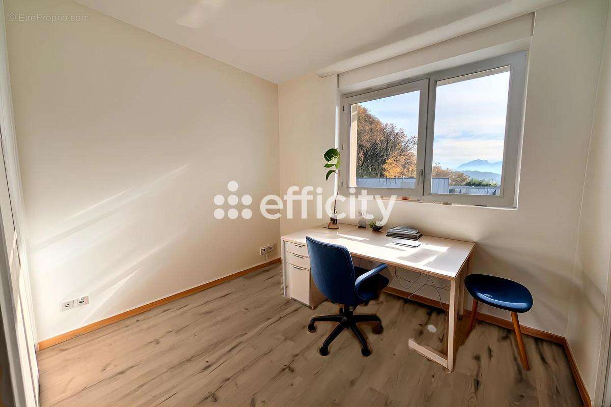 Appartement à AIX-LES-BAINS