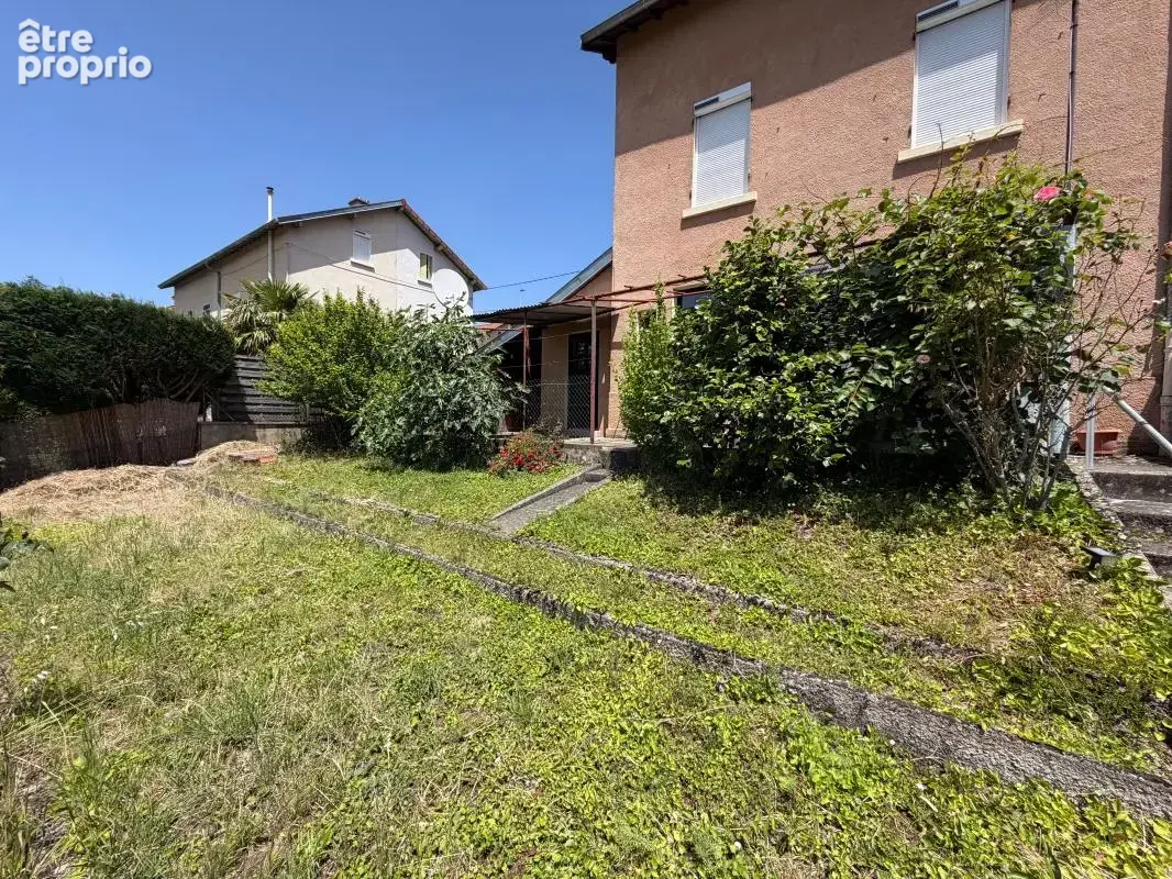 SAINT-PIERRE-LA-PALUD – Maison avec jardin dans lotissement calme - photo 4