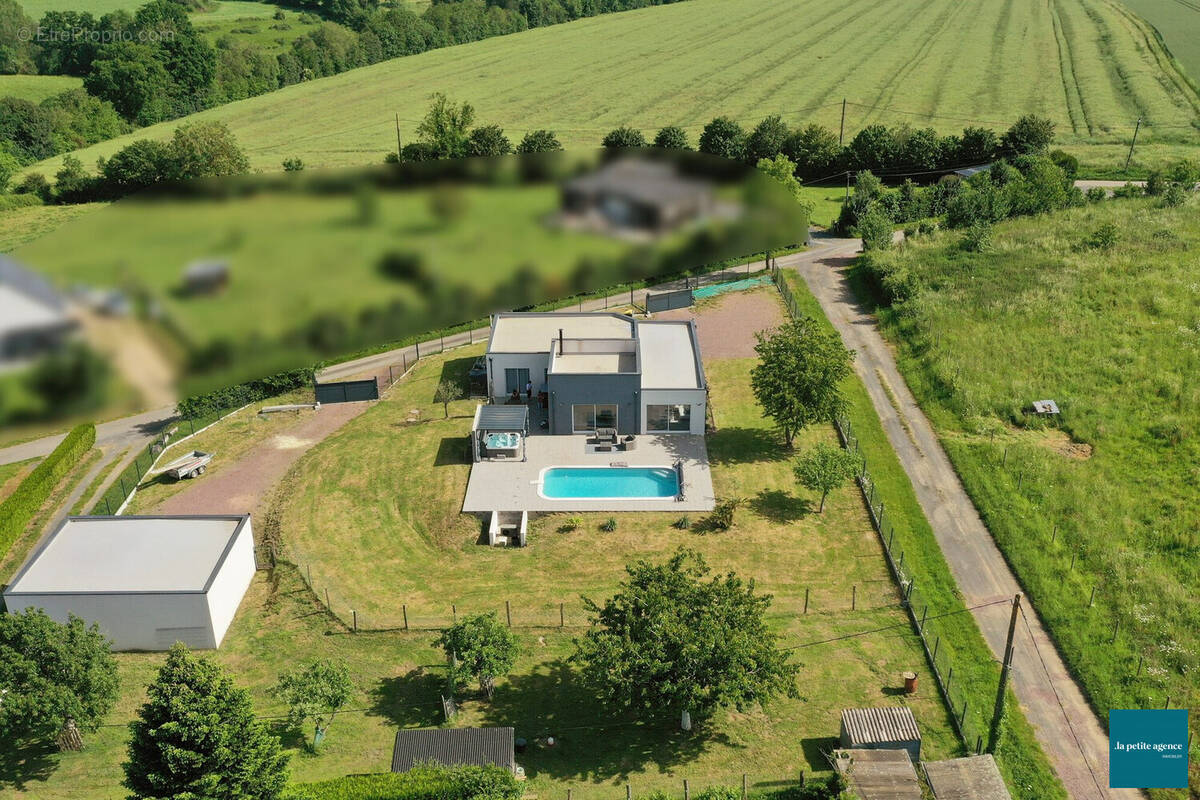 Maison à THURY-HARCOURT