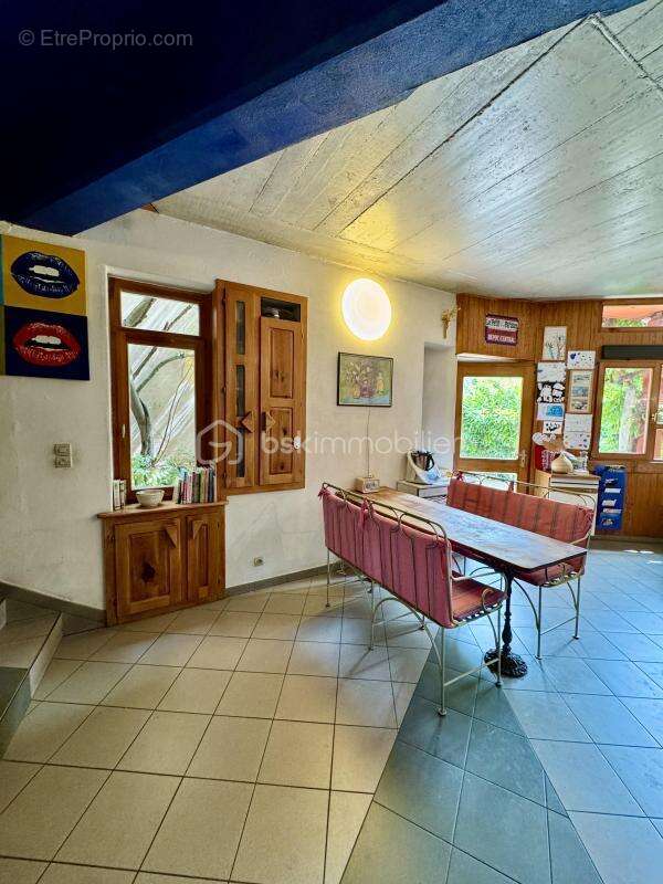 Au cœur de Porcelette  Maison de Village Atypique 260 m², 13 pièces, 7 Chambres, Garage, Terrain de 14 ares - photo 8