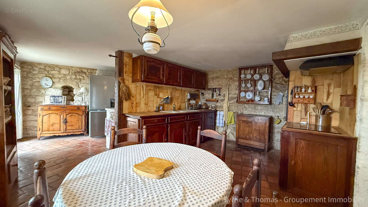 Maison à LES ANGLES