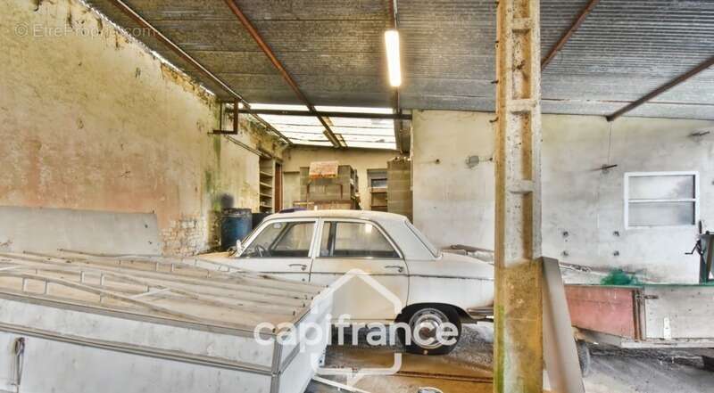 Commerce à NUAILLE-D'AUNIS