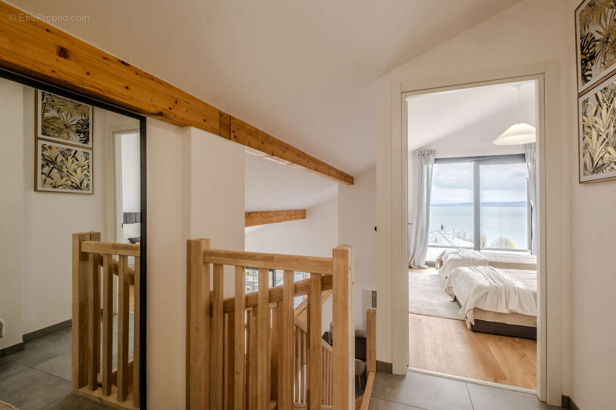 Appartement à EVIAN-LES-BAINS