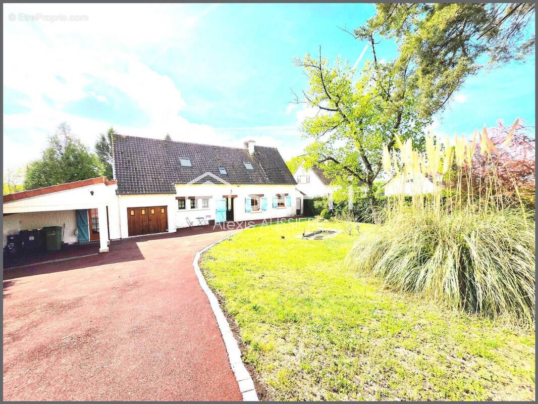 Photo 1 - Maison à COULOMMIERS