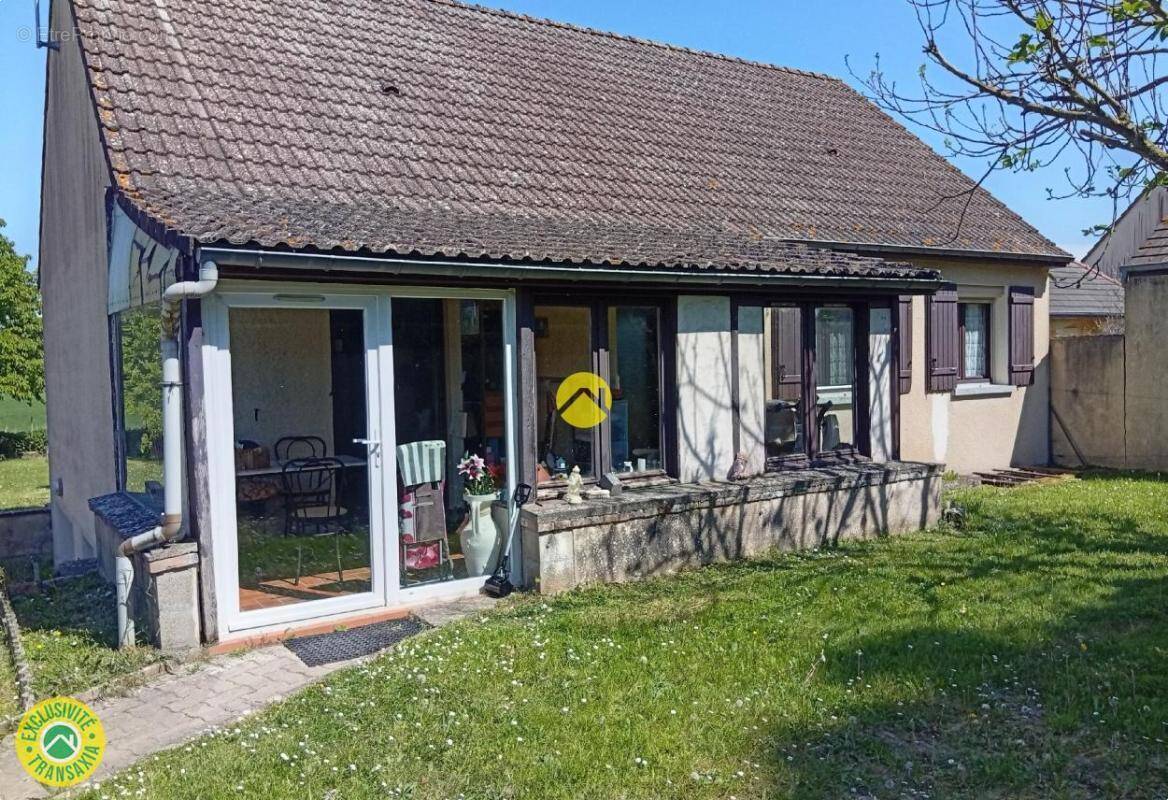 Maison à VILLEBOUGIS
