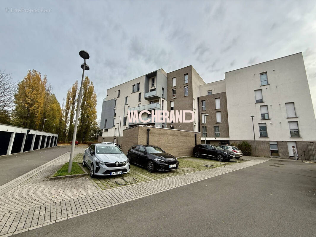 Appartement à LA MADELEINE