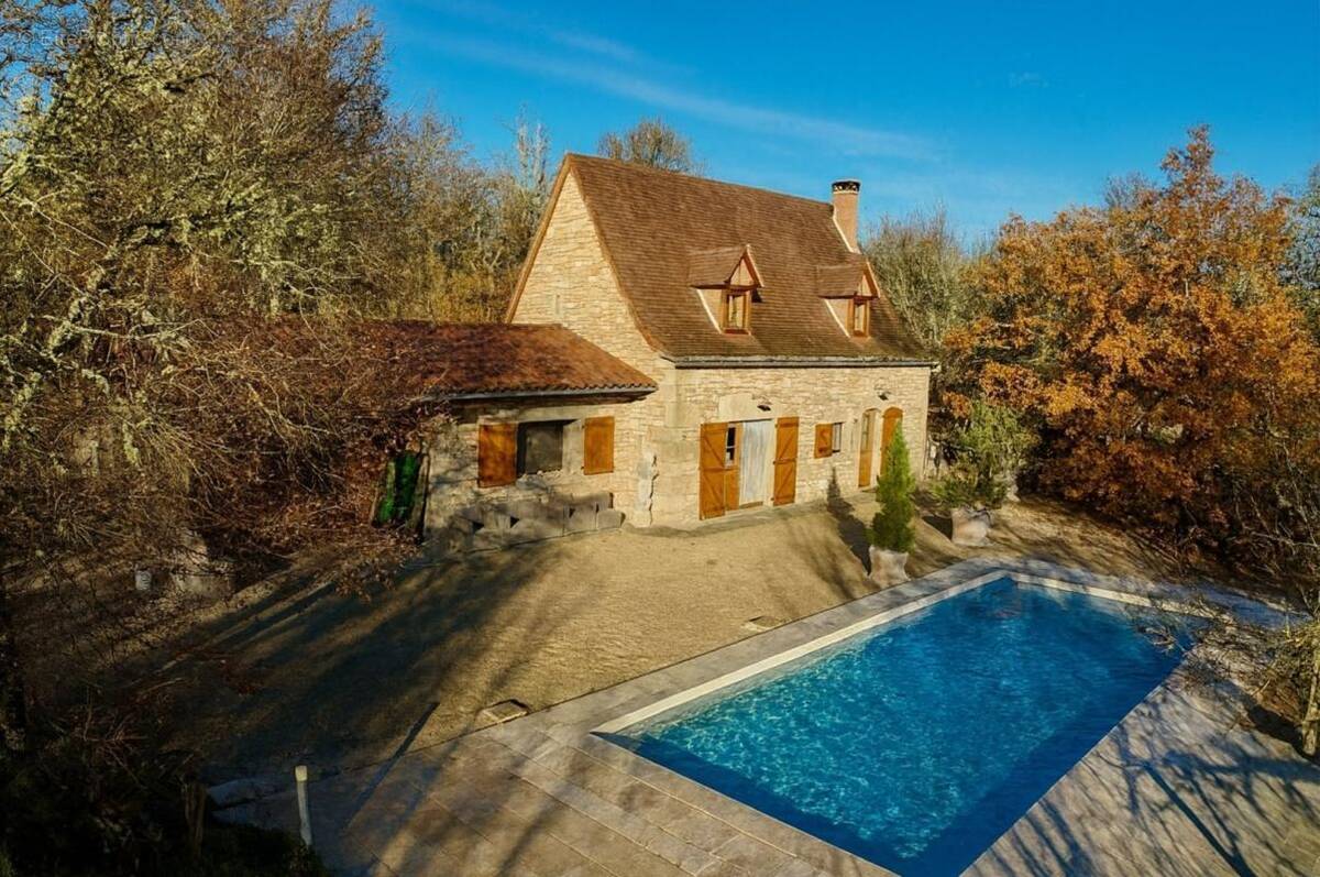 Maison à SAULIAC-SUR-CELE