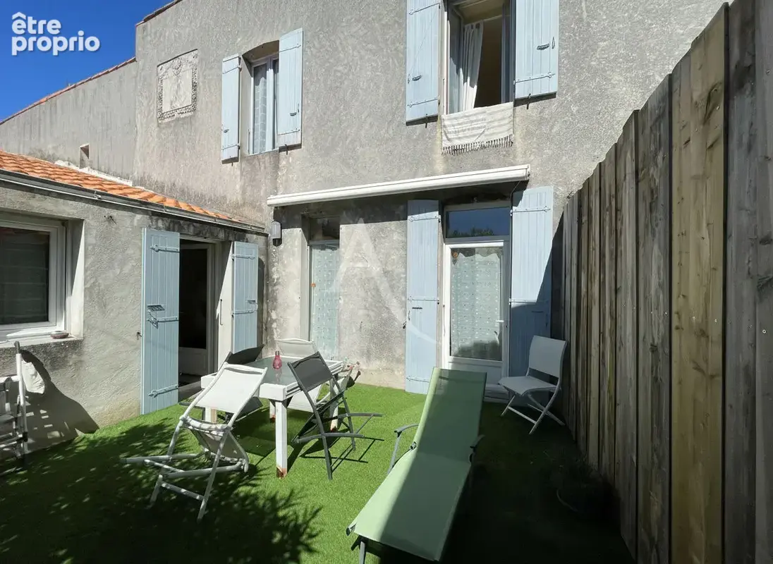 Maison à BOURCEFRANC-LE-CHAPUS