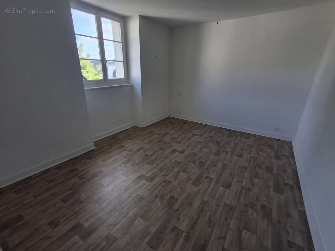 Appartement à FOUGERES
