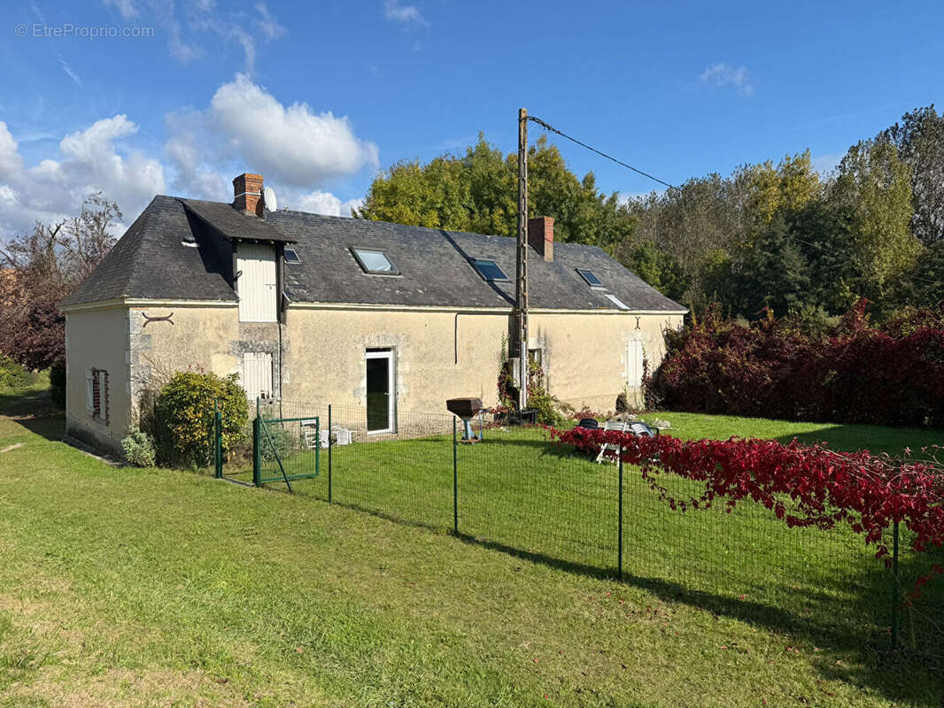 Maison à THOREE-LES-PINS