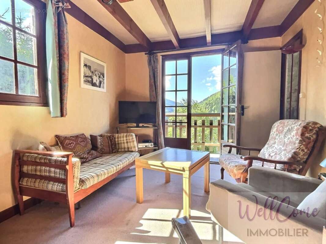 Chalet typique 5 pièces avec jardin arboré - vue panoramique - Parc des Bauges - photo 3