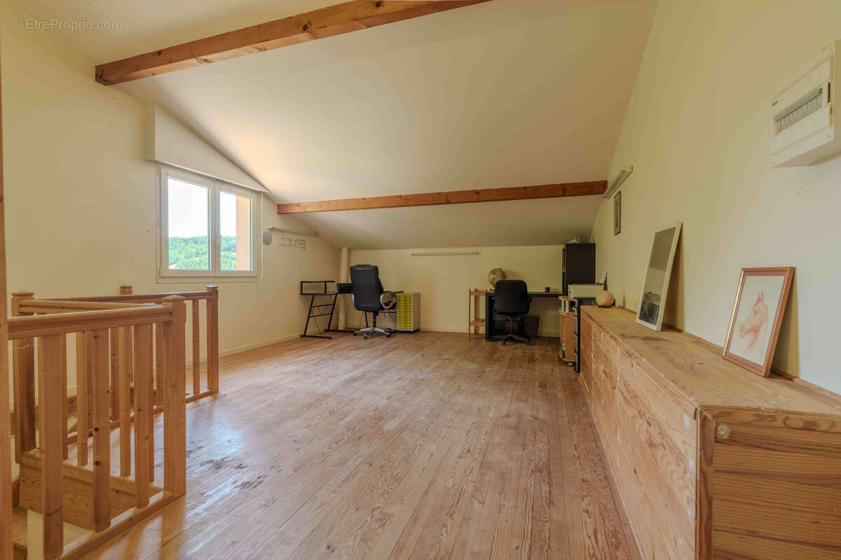 'Coline' Maison 5 chambres - garage- jardin - photo 19