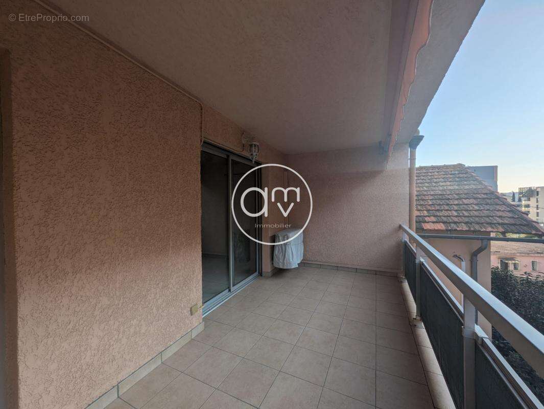 Appartement à HYERES