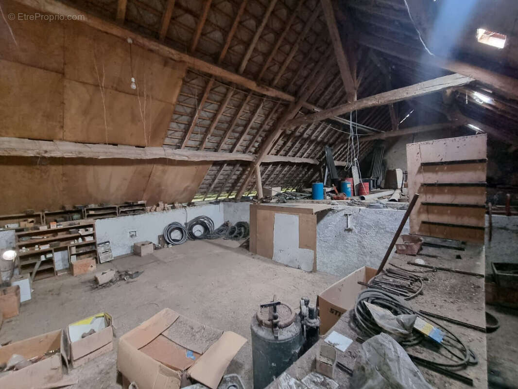 Photo 7 - Parking à UXEAU