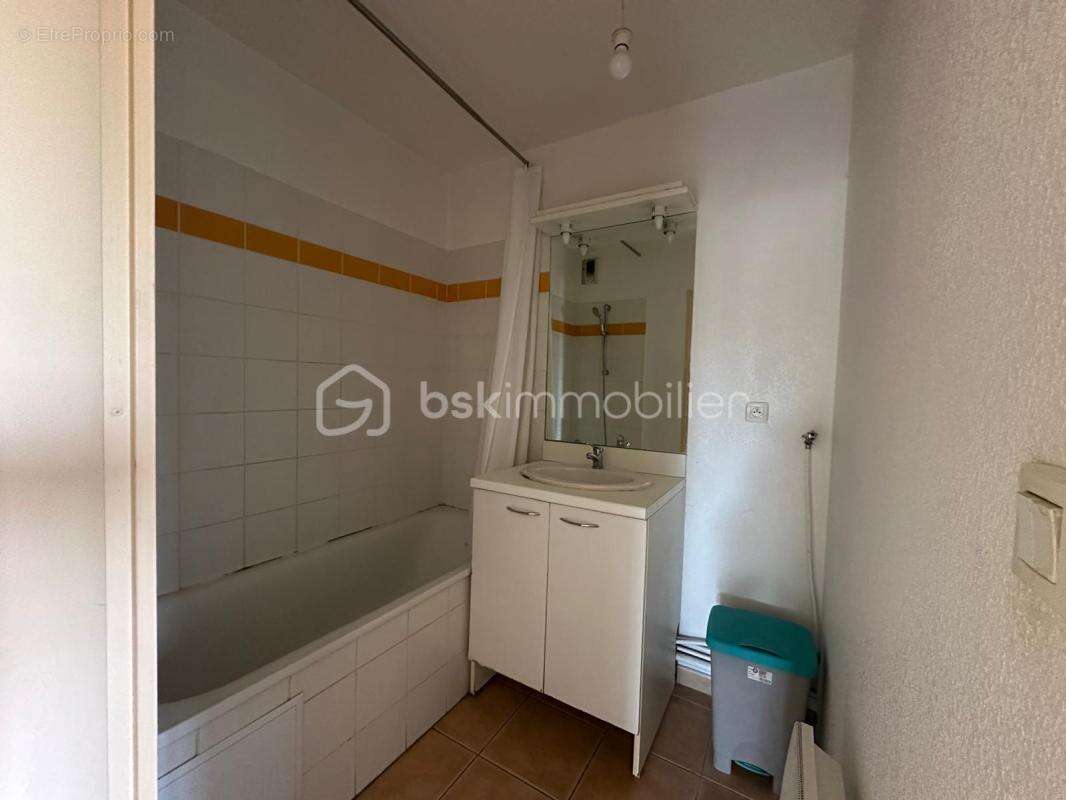 Appartement T3 avec balcon, piscine et parking – Avignon Pont des Deux Eaux - photo 7