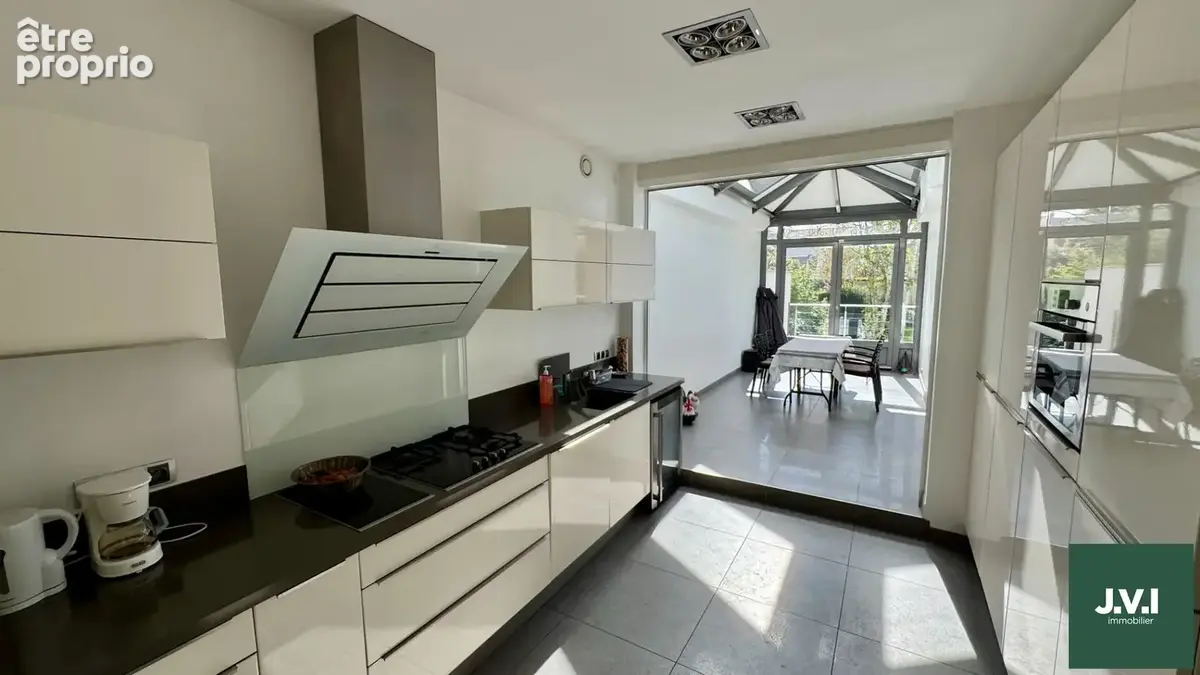 A VENDRE Maison Enghien Les Bains 11 pièces 290 m² - photo 6