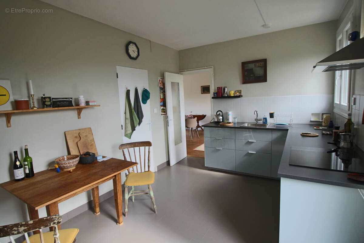 Maison à PUY-L&#039;EVEQUE