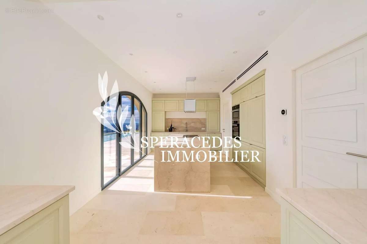 Maison à SPERACEDES