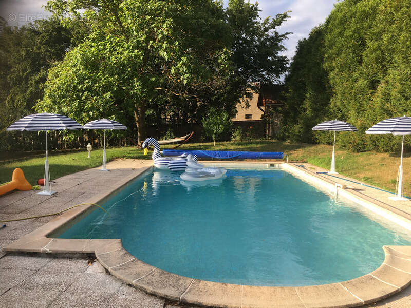 Maison à LA CLAYETTE