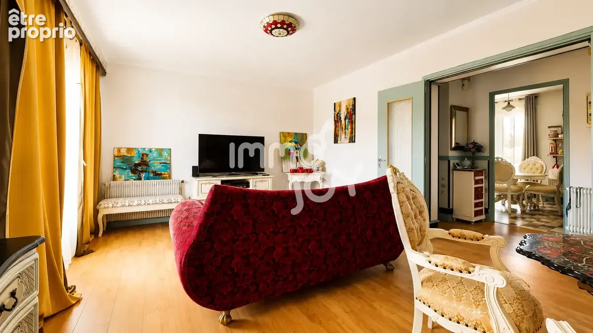 Investisseurs, Immeuble de rapport, 4 appartements, 342m2 habitables, bonne rentabilité. - photo 7