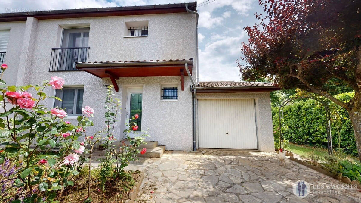 Maison à EYBENS