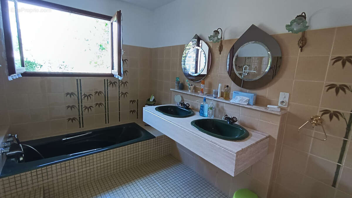 Maison à CUXAC-CABARDES