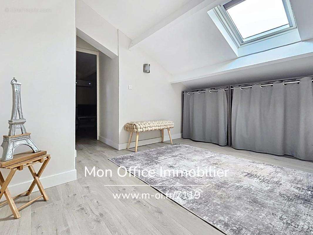 Référence : 7119-les. - maison de ville rénovée avec jardin et cave proche centre & commerces à cavalaire sur mer - photo 11