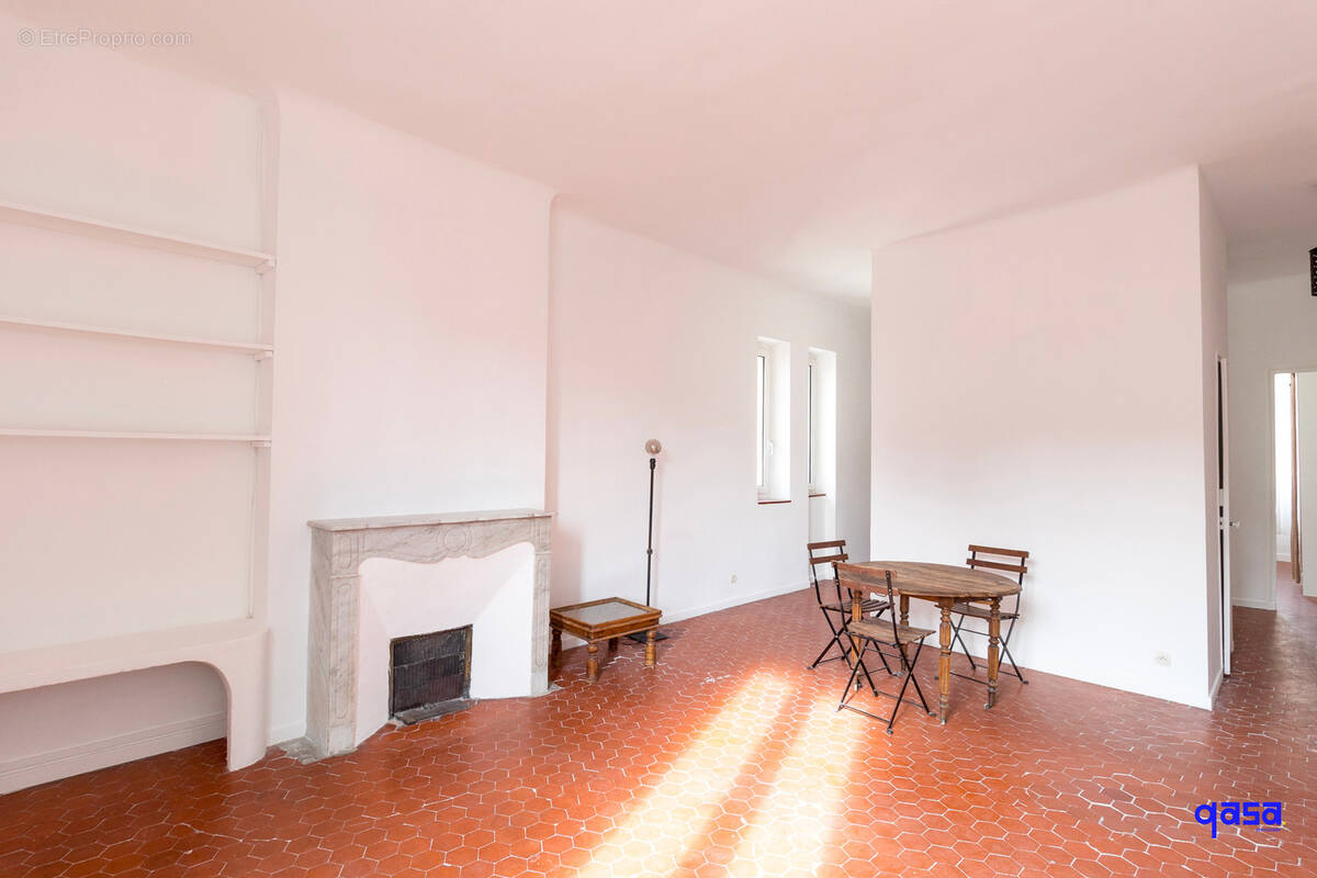Appartement à MARSEILLE-6E