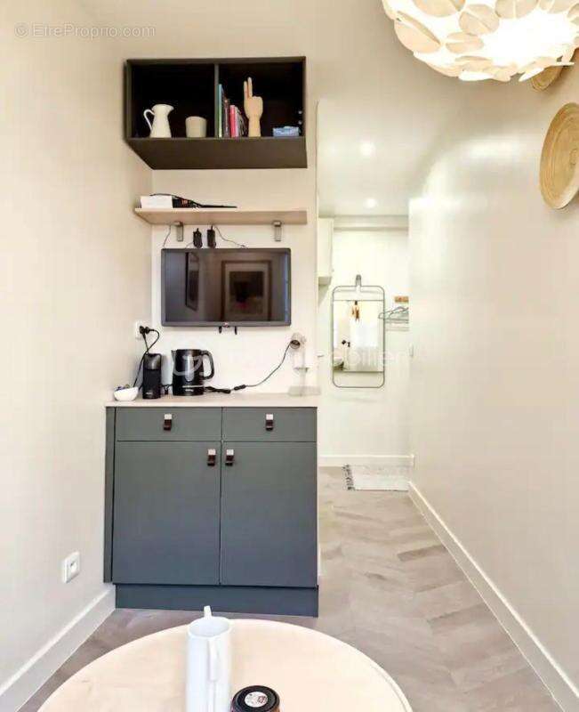 Un studio au premier étage dans une petite copropriété refait a neuf et meublé - photo 3
