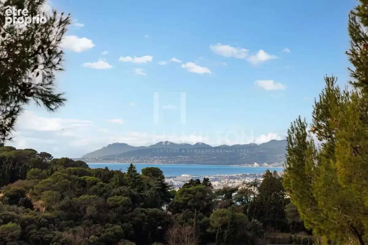 Villa Exceptionnelle : 160 m² avec Piscine et Vue à 360°, Mont L - photo 3