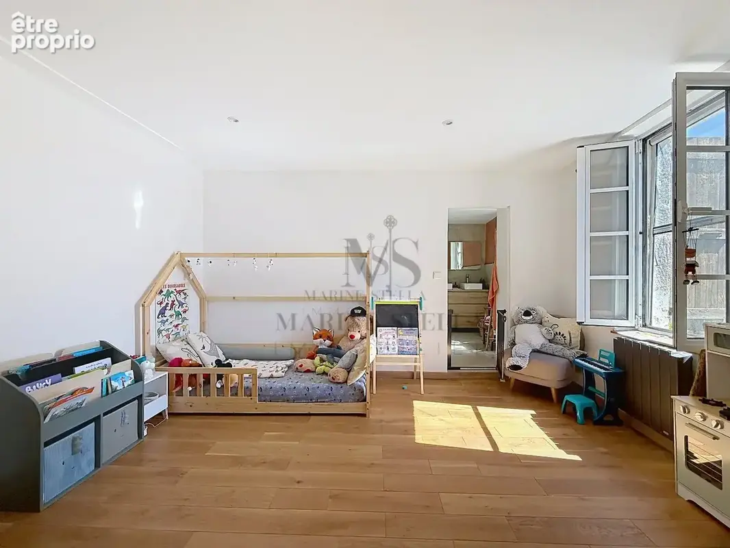 Maison de ville avec studio locatif - centre-ville de maureilhan - photo 9