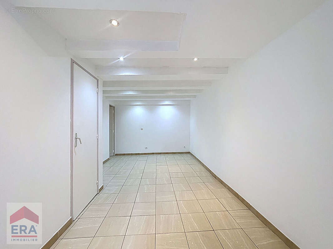 Appartement 38m² à marseille 6e arrondissement - photo 4