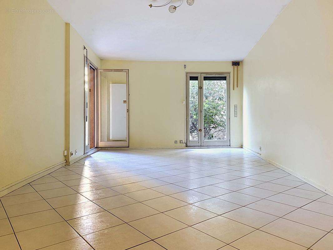 Exclusivite avignon intra  t4 avec jardin, cour et parking - photo 3