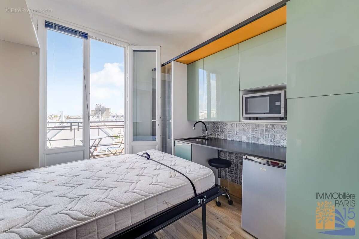 Appartement à PARIS-15E