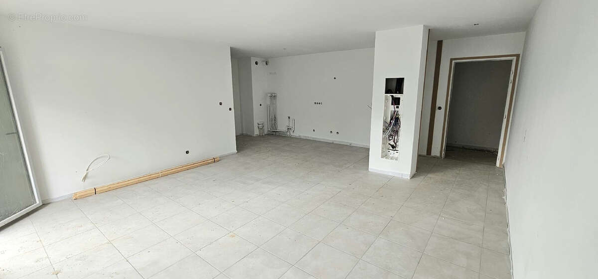 Appartement à CHALLES-LES-EAUX