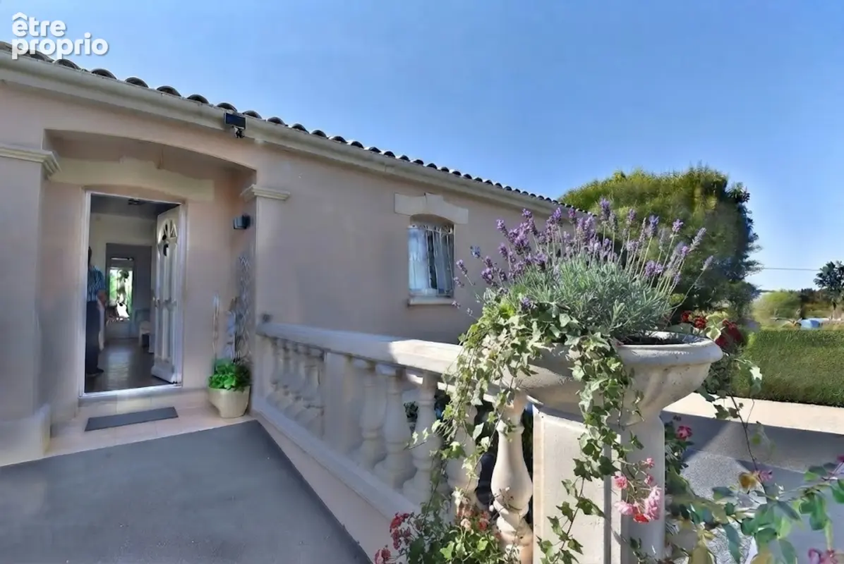 Maison à vendre 6 pièces  (16) ST YRIEIX, 5 chambres, garage, véranda, piscine - photo 2