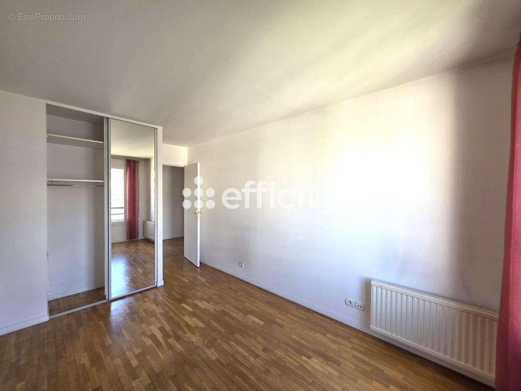 Appartement à ISSY-LES-MOULINEAUX