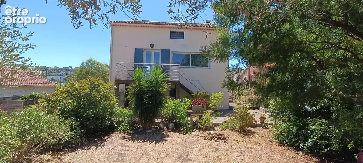 Appartement à SAINT-MANDRIER-SUR-MER