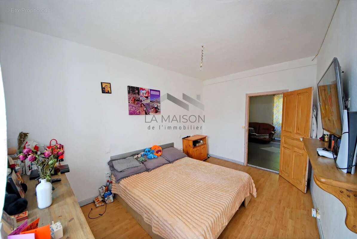 Appartement à LEVIE