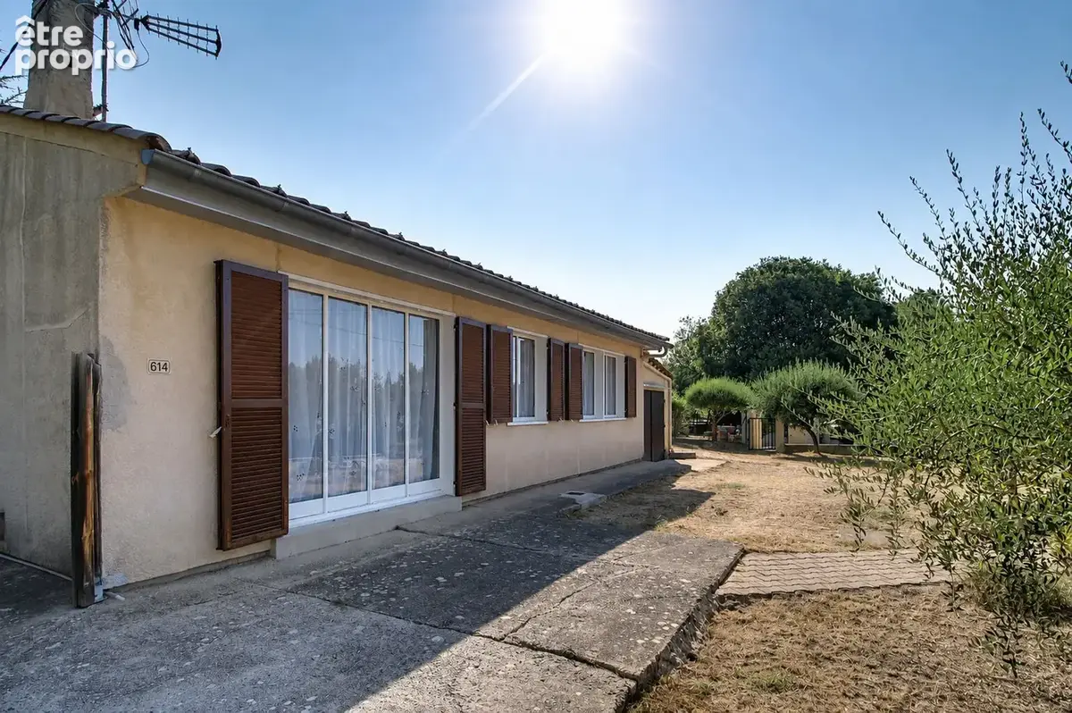 A VENDRE EN EXCLUSIVITÉ !  A SAINT-ANTONIN DU VAR - Maison de plain-pied de 82m² + garage  sur un terrain de 2300 m² - photo 19