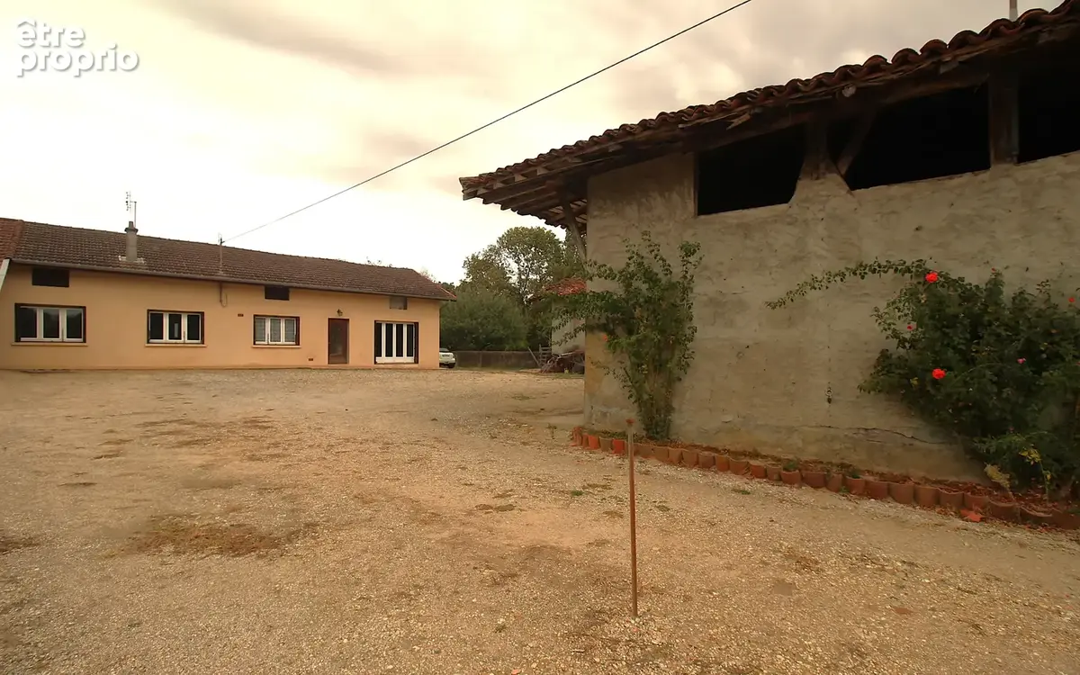Photo Maison à Saint-Didier-D'aussiat au prix de 230 000€