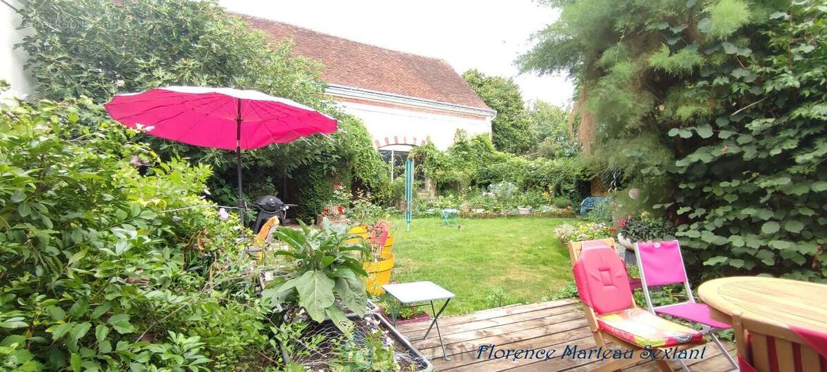 Epeigné-les-Bois Longère de 183m2 et ses dépendances 315 000 - photo 2