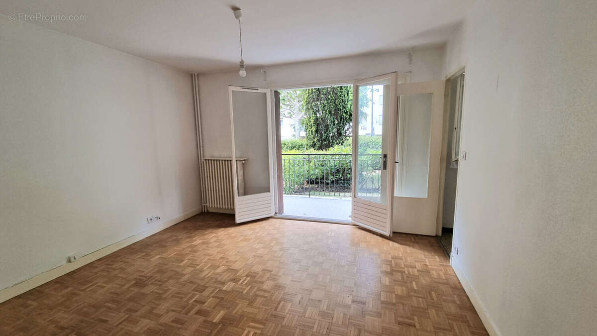 Appartement à LE RAINCY